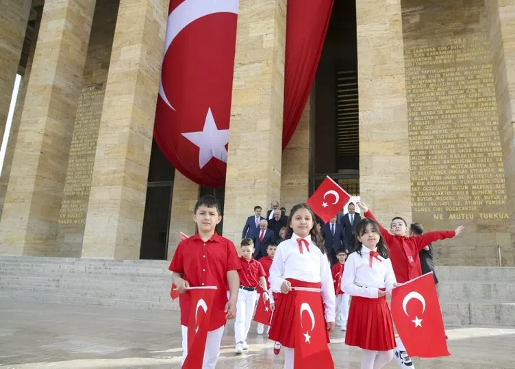 Atatürk’ün çocuklara armağanı: 23 Nisan Ulusal Egemenlik ve Çocuk Bayramı coşkuyla kutlanıyor