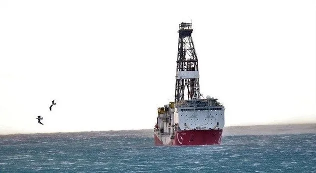 Yeni keşifler için nefesler tutuldu! Bakan Dönmez: Karadeniz’de o bölgede petrol emareleri var!