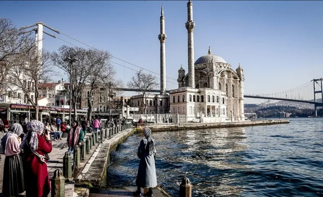 son-dakika-hava-durumu-uyarisi-meteoroloji-saat-verdi-gunese-aldanmayin-istanbula-gece-firtinasi-3-ile-sel-uya-1777183098053.jpg (1036×631)