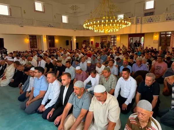 kircaalide-15-temmuz-sehitleri-dualarla-anildi-1784011162578.jpg