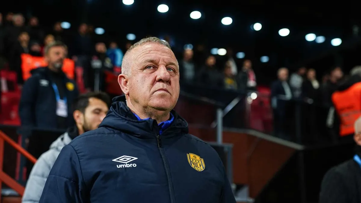 Amedspor’da Mesut Bakkal dönemi başladı!