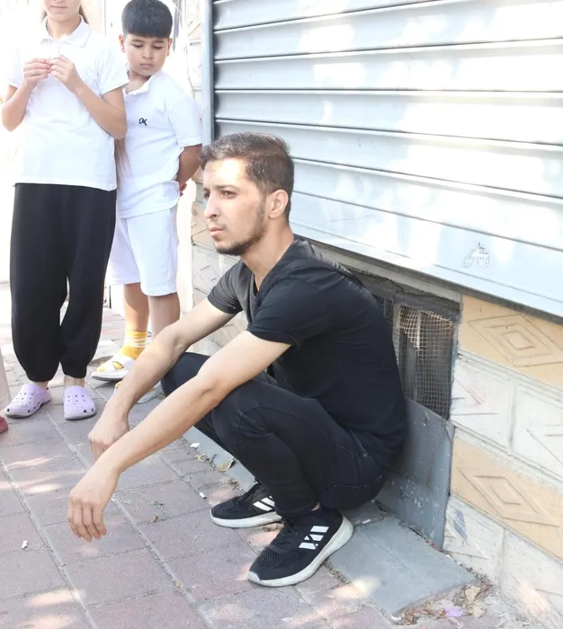 Sokak kedisiyle oynayan küçük Emir’in hazin sonu: Çarpıp kaçtı… Suç makinesi çıktı!