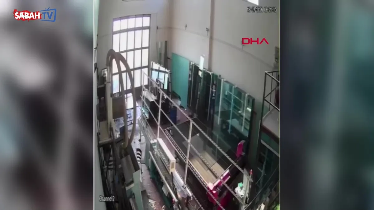 Malatya’da 5 büyüklüğünde deprem! Sarsıntı anı kamerada | Video videosunu izle Malatya’da 5 büyüklüğünde deprem! Sarsıntı anı kamerada | Video videosunu izle