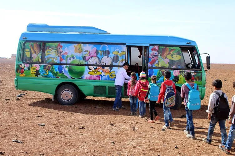 Suriye’de eğitim için yeni bir alternatif: Mobil okul