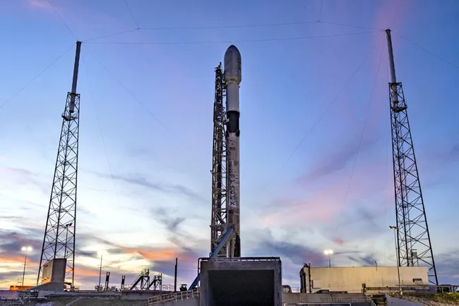 turksat-5b-uydusunda-son-durum-son-kontroller-yapildi-geri-sayim-basladi-1639855458311.jpg Türksat 5B uydusunda son durum: Son kontroller yapıldı, geri sayım başladı!