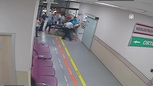 SON DAKİKA… 15 Temmuz gecesine ait yeni görüntüler ortaya çıktı! Numune Hastanesi’nde şehit ve gazilerimiz için büyük mücadele...