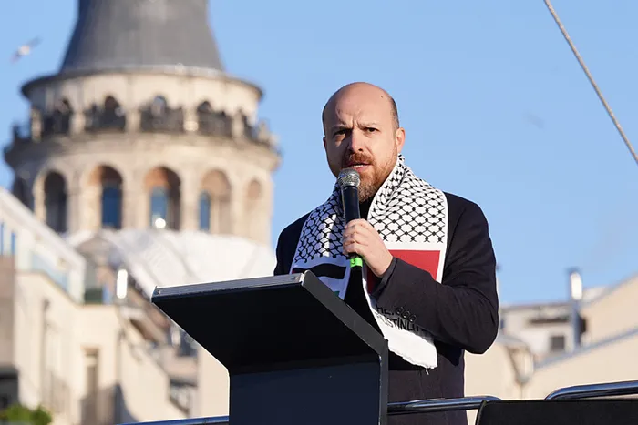 son-dakika-bilal-erdogan-galatadan-dunyaya-gazze-mesaji-verdi-filistini-unutmayacagiz-unutturmayacagiz-1767270305522.jpg Son Dakika | Bilal Erdoğan Galata'dan dünyaya 'Gazze' mesajı verdi: Filistin'i unutmayacağız, unutturmayacağız!
