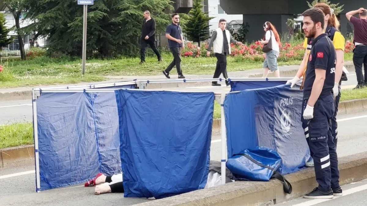 Rize’de feci kaza! Kadın olay yerinde öldü Rize’de feci kaza! Kadın olay yerinde öldü
