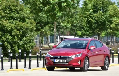 HYUNDAİ ELANTRA