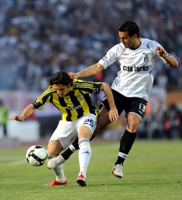 Kartal kupaya böyle uzandı