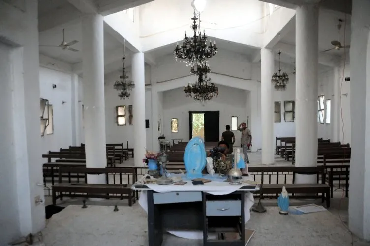 Tel Abyad’daki Ermeni Kilisesi önce DEAŞ sonra PKK tarafından karargah olarak kullanılmış