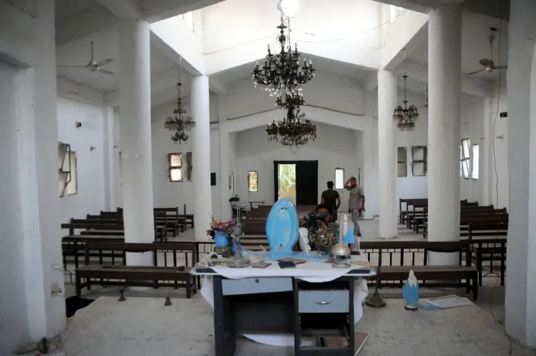 Tel Abyad’daki Ermeni Kilisesi önce DEAŞ sonra PKK tarafından karargah olarak kullanılmış