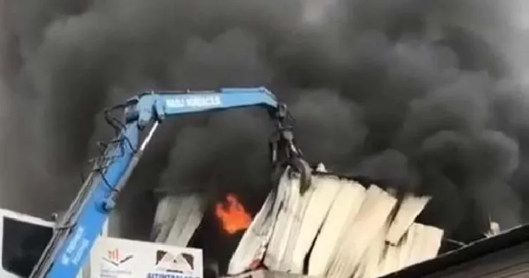 Ankara’da hareketli anlar: Geri dönüşüm tesisini kara dumanlar kapladı!