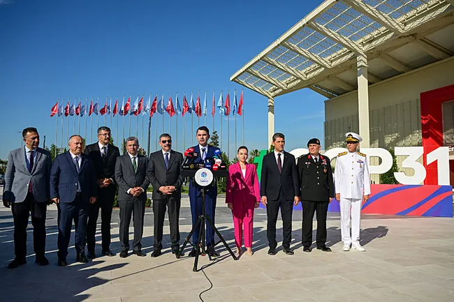 bakan-kurum-cop31-alanini-yerinde-inceledi-ekonomimize-2-milyar-dolarlik-hareket-olusturacak-1792682406938.jpg