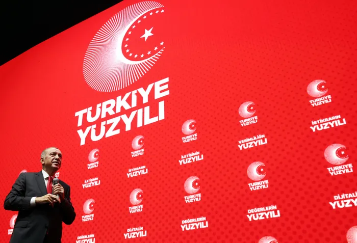 son-dakika-turkiyenin-yuzyili-icin-buyuk-gun-baskan-erdogan-vizyon-belgesini-acikliyor-yeni-anayasa-ilk-hedefi-1666968865270.jpg