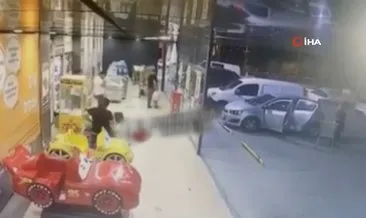3 yaşındaki çocuğun çalıştırdığı araç markete böyle daldı