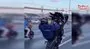 Motosikletlinin köprü üzerindeki tehlikeli hareketleri kamerada | Video