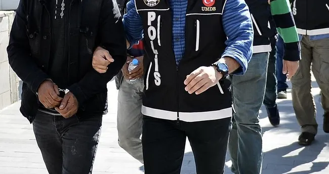 İzmir’de bir otelde 9 kilo 320 gram sentetik uyuşturucu ele geçirildi İzmir’de bir otelde 9 kilo 320 gram sentetik uyuşturucu ele geçirildi