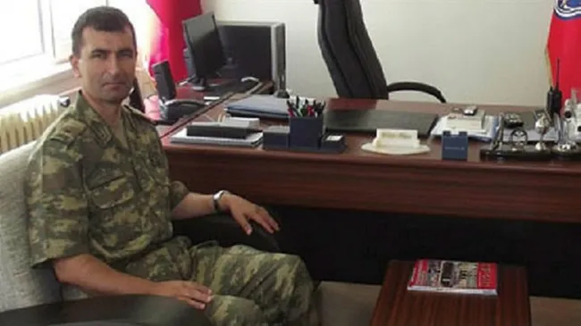 Darbeci generalden "WhatsApp yazışmalarının varlığını unutalım" savunması - 1