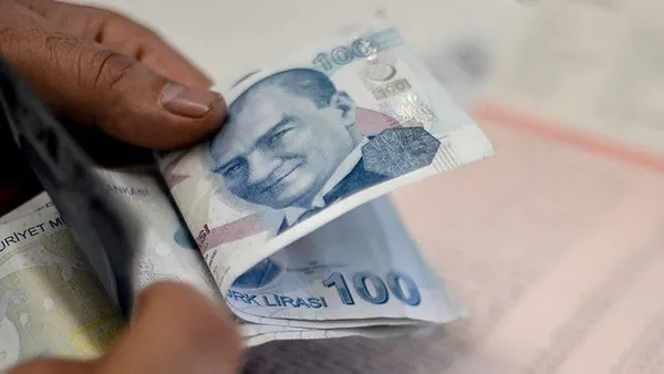 emekli-ve-memur-zamlariyla-birlikte-degisti-65-yas-ayligi-kidem-tazminati-dul-ve-yetim-ayliklari-ne-kadar-oldu-1751689288627.jpg Emekli ve memur zamlarıyla birlikte değişti: 65 yaş aylığı, kıdem tazminatı, dul ve yetim aylıkları ne kadar oldu?