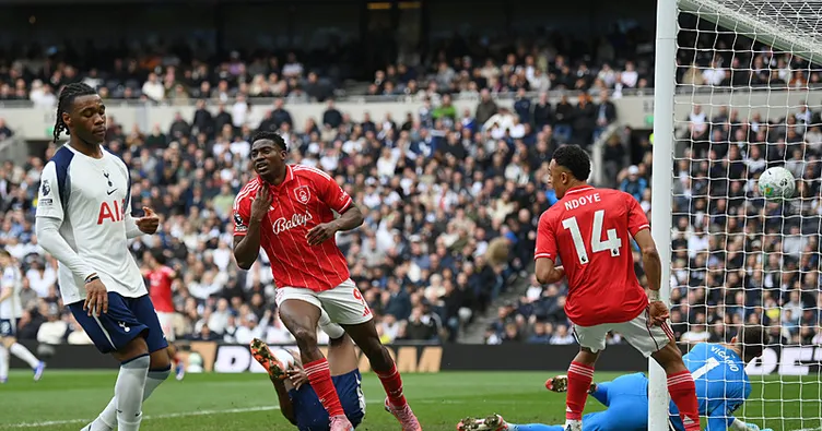 Tottenham, Nottingham Forest’a yıkıldı!