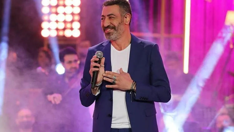 ’Telefonun başında’ bekleyen adamdan müjdeli haber! Müzmin bekar Hakan Altun yıllar sonra aşkı buldu!