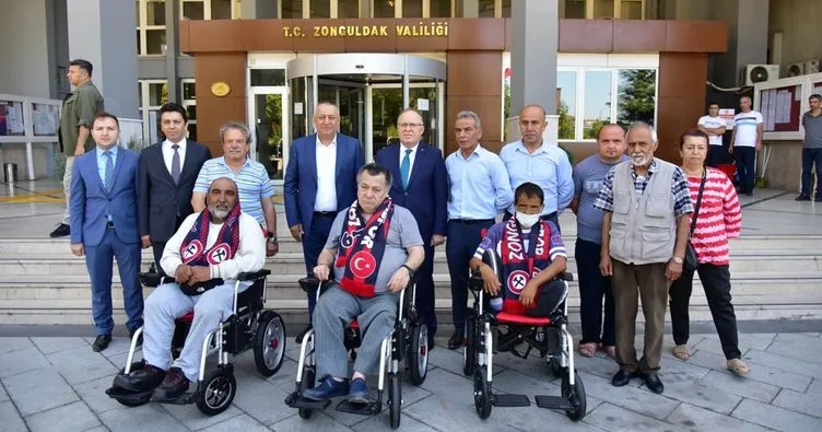 Zonguldak Kömürspor başkanından 3 engelliye akülü tekerlekli sandalye