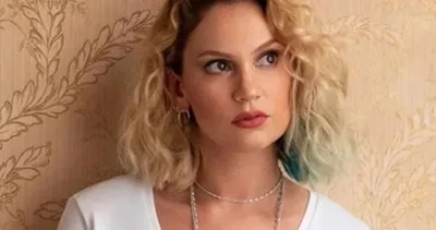 Derdi dikkat çekmek olan Farah Zeynep Abdullah bu defa haddini aştı! Farah Zeynep Abdullah’ın çirkin çıkışına tepkiler çığ gibi büyüyor!