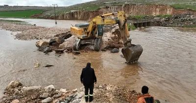 Ekipler selin yaralarını sarıyor #sanliurfa