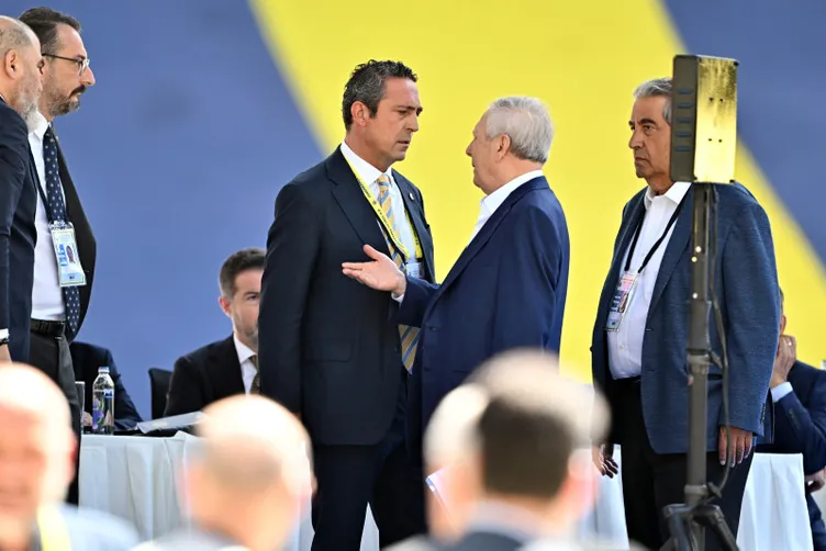 SON DAKİKA: Ali Koç ve Aziz Yıldırım canlı yayında buluştu! Jose Mourinho tartışması olay yarattı: 'Adam aptal mı diyorsunuz?'