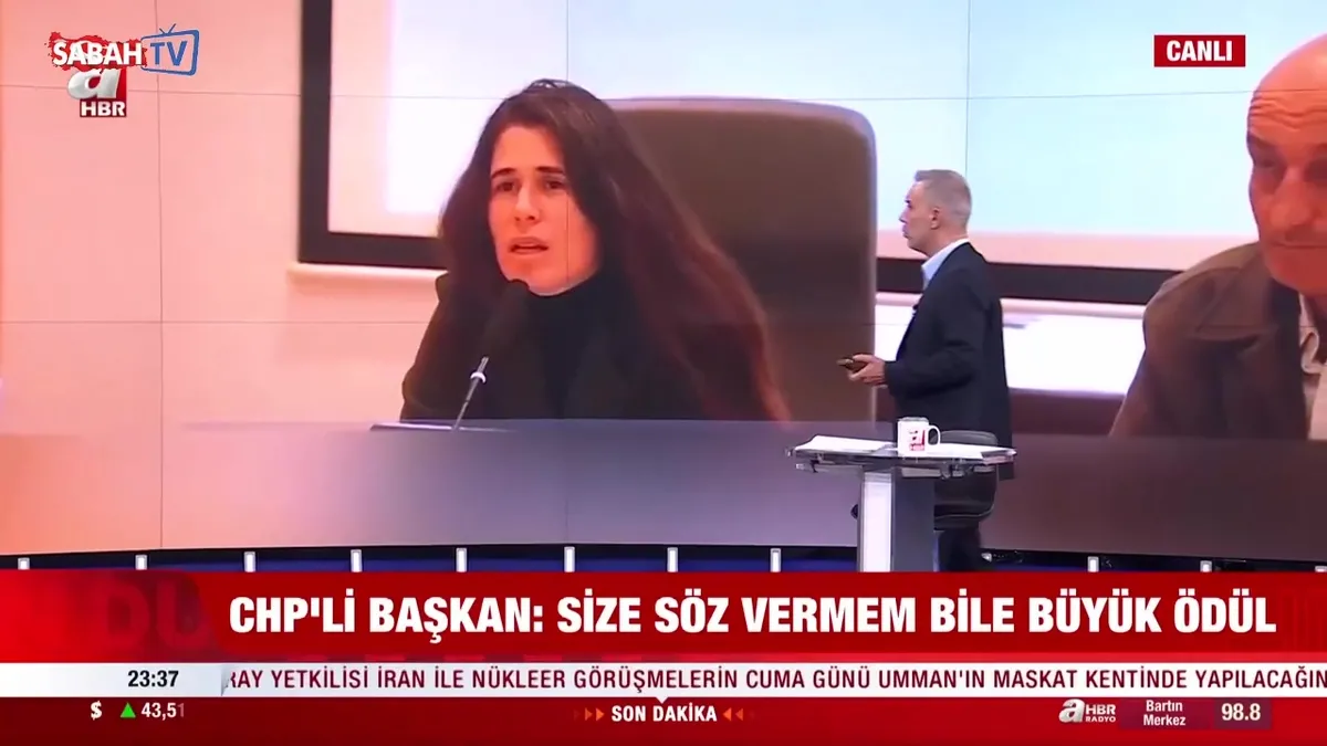 CHP’li başkandan skandal sözler: Size söz vermem bile büyük ödül videosunu izle CHP’li başkandan skandal sözler: Size söz vermem bile büyük ödül videosunu izle