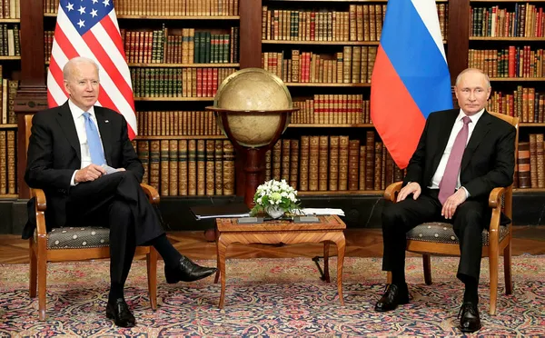 biden-ile-putin-arasindaki-kritik-ukrayna-gorusmesi-sona-erdi-1644689585926.jpg