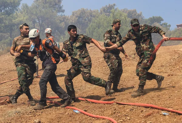 Azerbaycanlı spikerden anlamlı destek: "Sen güçlü ve mağlup edilmezsin Türkiyem" 4 azerbaycanli spikerden duygulandiran mesaj sen guclu ve maglup edilmezsin turkiyem 1627800811810