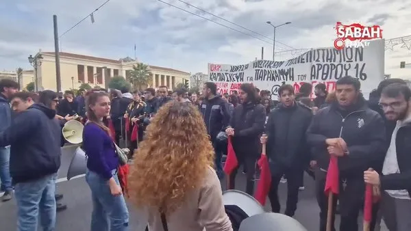 Yunanistan’da öğrenciler, özel üniversitelere karşı 3 gündür sokakta