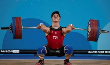 Bakan Kasapoğlu’ndan milli halterci Muhammed Furkan Özbek’e tebrik