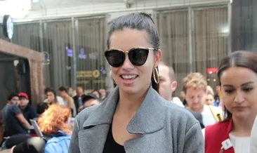Adriana Lima gezerken uçak kaçtı