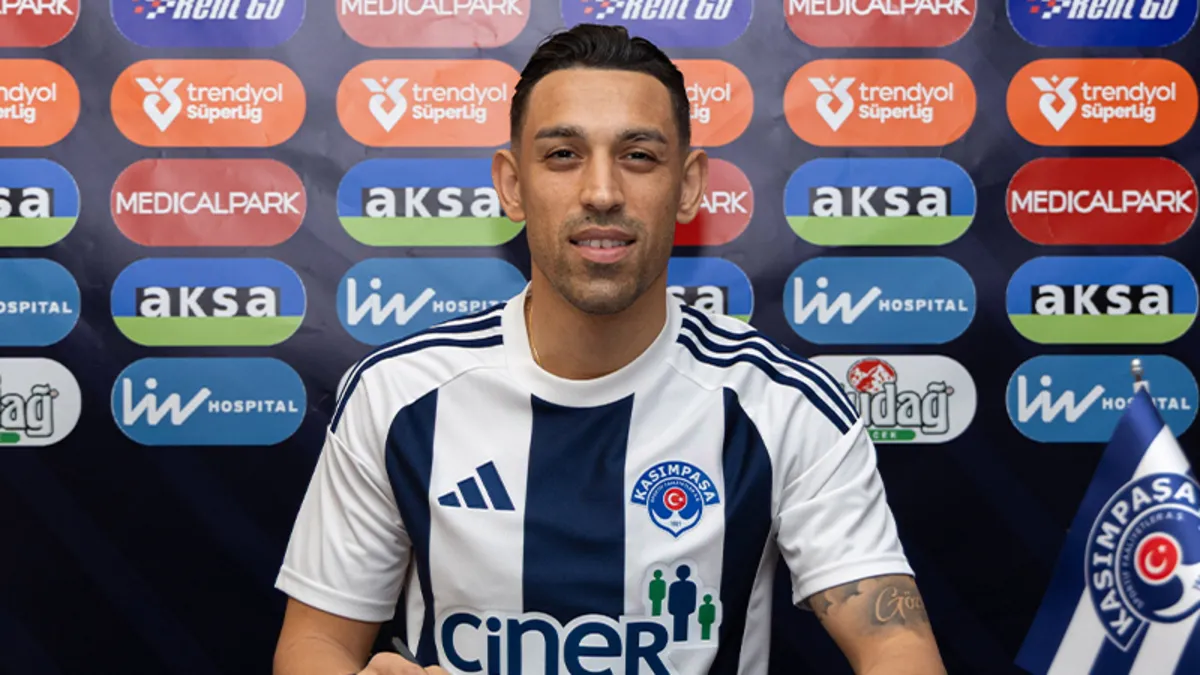 İrfan Can Kahveci, Kasımpaşa’ya imza attı!