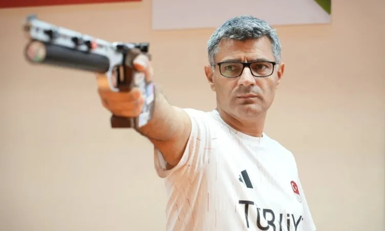 Kimi telli duvaklı gelin oldu kimi gözyaşlarıyla vedalaştı... Yine de en çok onlar konuşuldu! İşte 2024 yılının dikkat çeken magazin olayları!