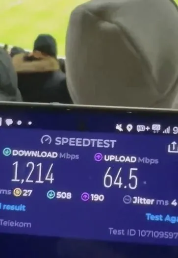 5g-hizi-artik-stadyumlarda-galatasaray-az-alkmaar-macinda-test-edildi-1740083616500.jpg