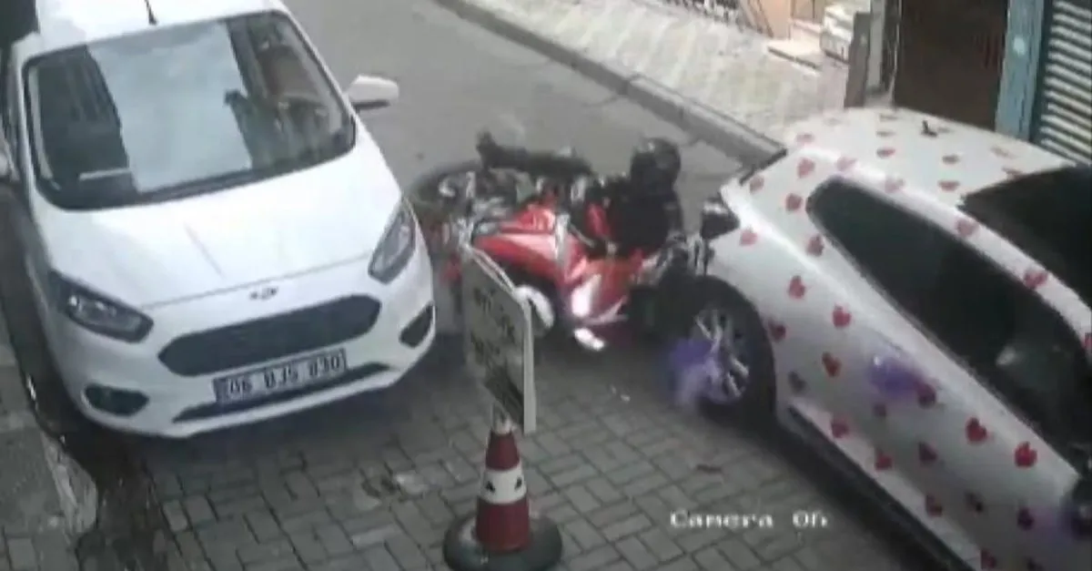 Kaş yaparken göz çıkardı! En mutlu günlerinde dehşete kapıldılar