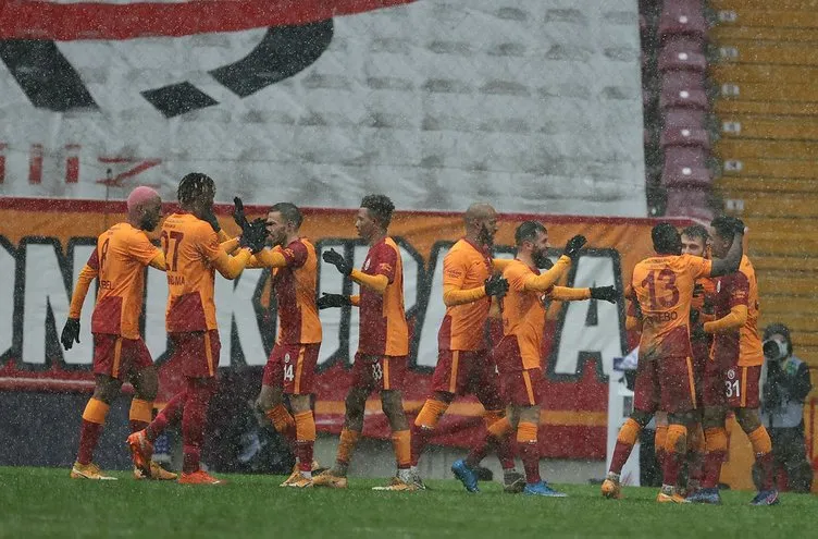 Galatasaray Kasımpaşa maçı hakemi Erkan Özdamar hakkında Erman Toroğlu’ndan flaş yorum! Aynen devam et...