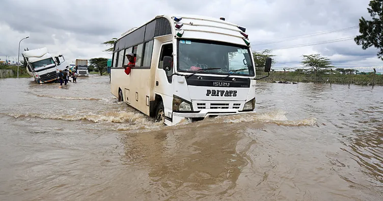 Kenya’yı sel vurdu: 10 ölü