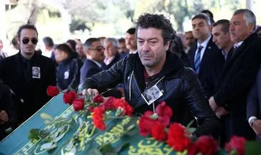 Usta oyuncu Aytaç Arman için Adana’da tören düzenlendi