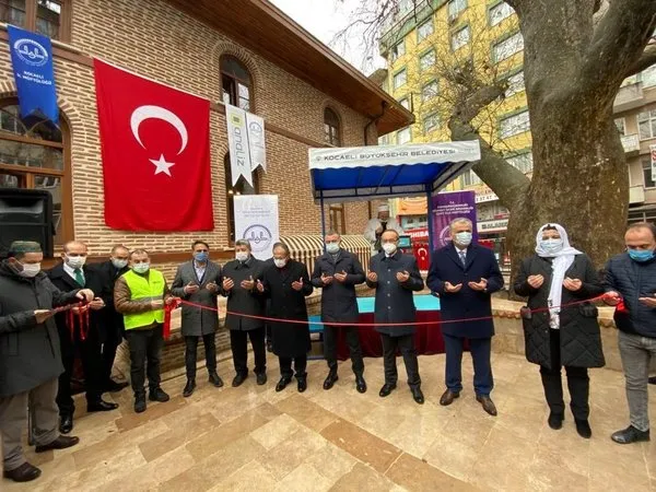 Tarihi Çınarlı Baç Çınarlı Cami restore edilerek ibadete açıldı - Son Dakika Haberler