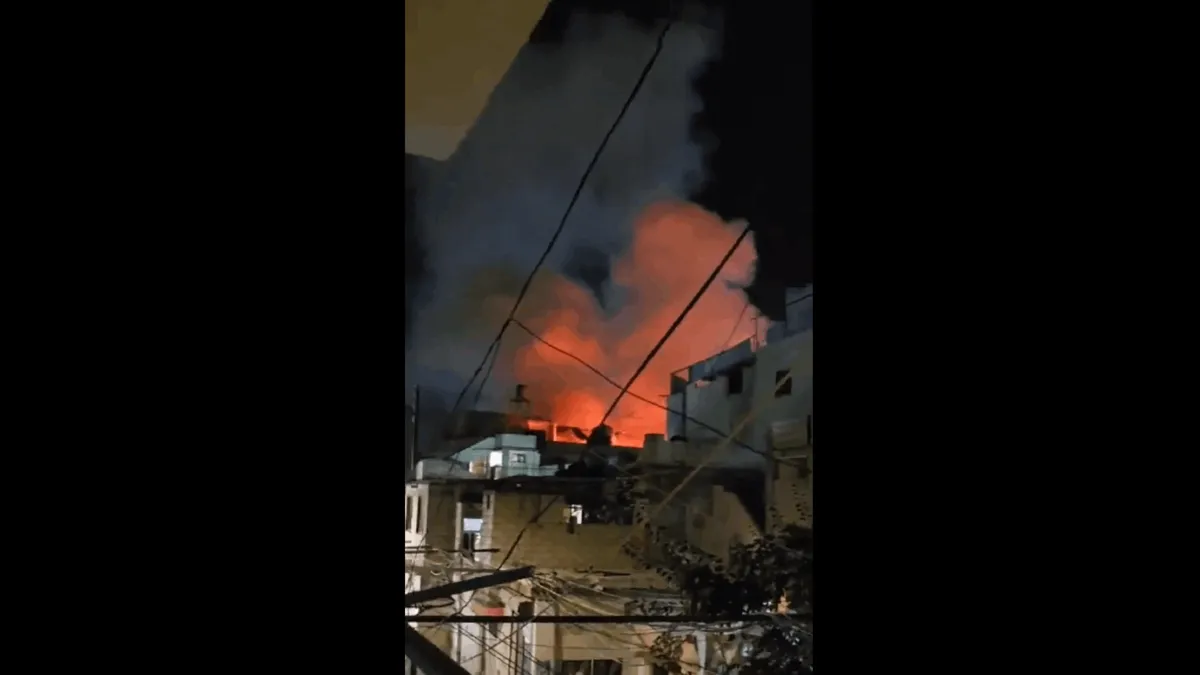 İsrail Lübnan’ın güneyindeki Filistin mülteci kampını vurdu: 13 ölü, çok sayda yaralı! İsrail Lübnan’ın güneyindeki Filistin mülteci kampını vurdu: 13 ölü, çok sayda yaralı!