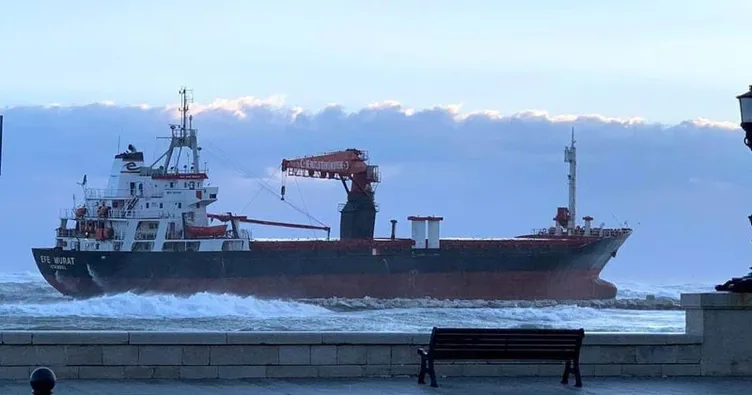 Türk gemisi İtalya’da karaya oturdu