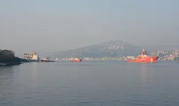 Beykoz açıklarında karaya oturan gemi boğaz gemi trafiğini durdurdu #istanbul