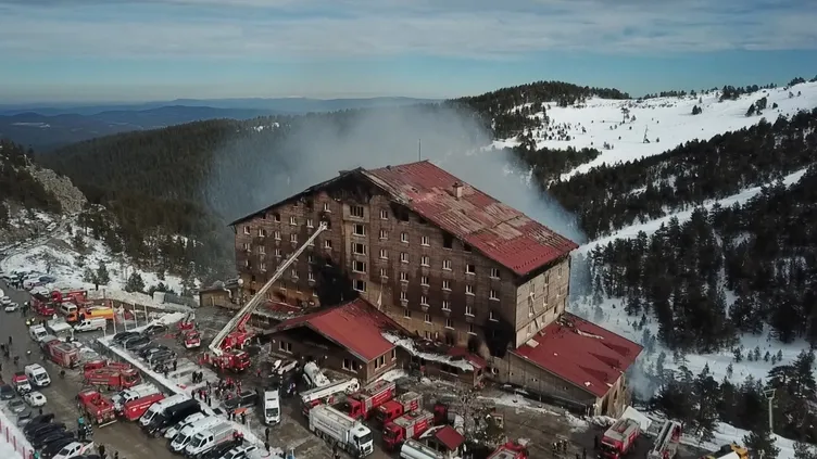 Grand Kartal Otel’in aşçısı Mustafa Serbest konuştu: Yangın tüpü ve sulama sistemi yoktu... Can pazarıydı!