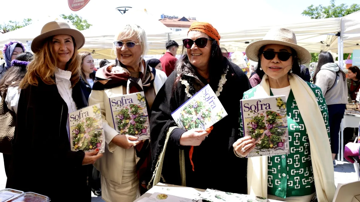 Sofra dergisi, Urla Enginar Festivali’nde gastronomi tutkunlarıyla buluştu! Sofra dergisi, Urla Enginar Festivali’nde gastronomi tutkunlarıyla buluştu!