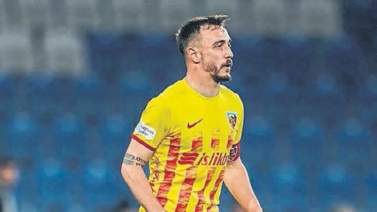Fenerbahçe’yi yıktı Aslan’ı peşine taktı